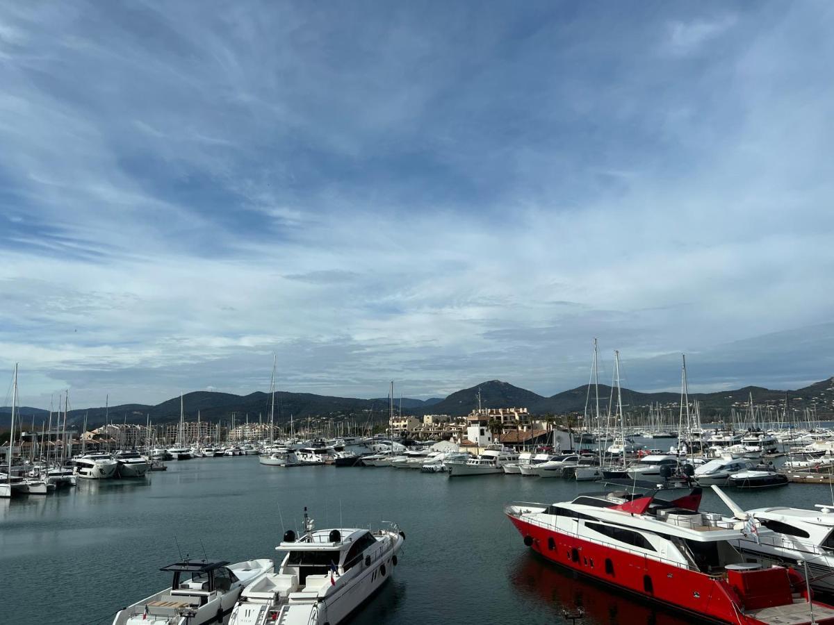 Entre Le Port Et La Plage, Golfe De Saint Tropez Cogolin Bagian luar foto